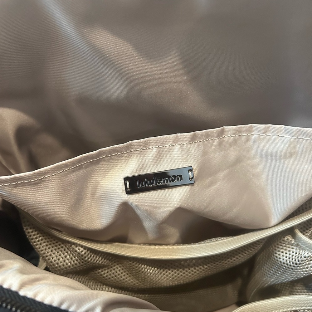lululemon New Parent Backpack - Picture 2 of 5